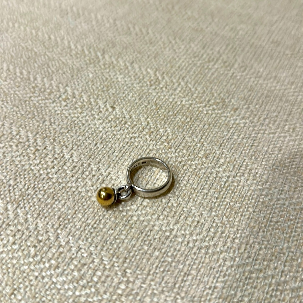 100% authentic Tiffany and Co. Fascinator 18k gold and sterling ring size 6